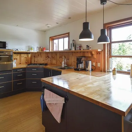 Vakantiehuis Two-bedroom In L *